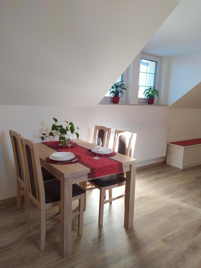 Podkrovní apartmán Pololáň u rybníka Nová Ves Exterior foto